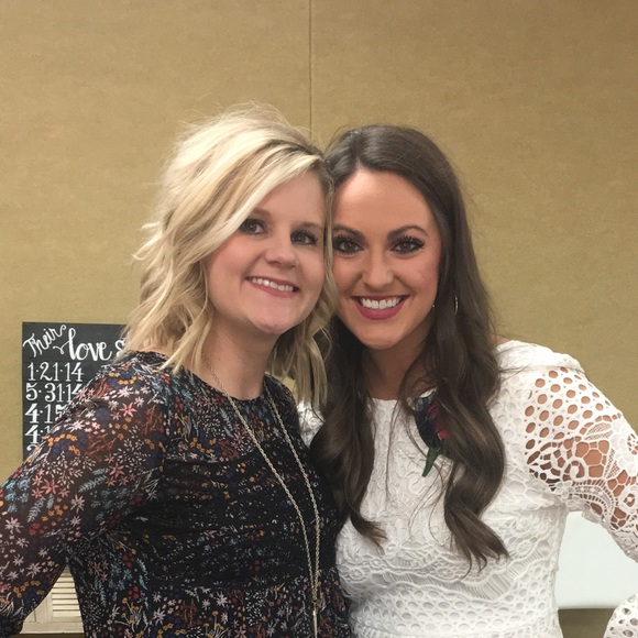 Meet your Posher, Stephanie - Picture 1 of 1